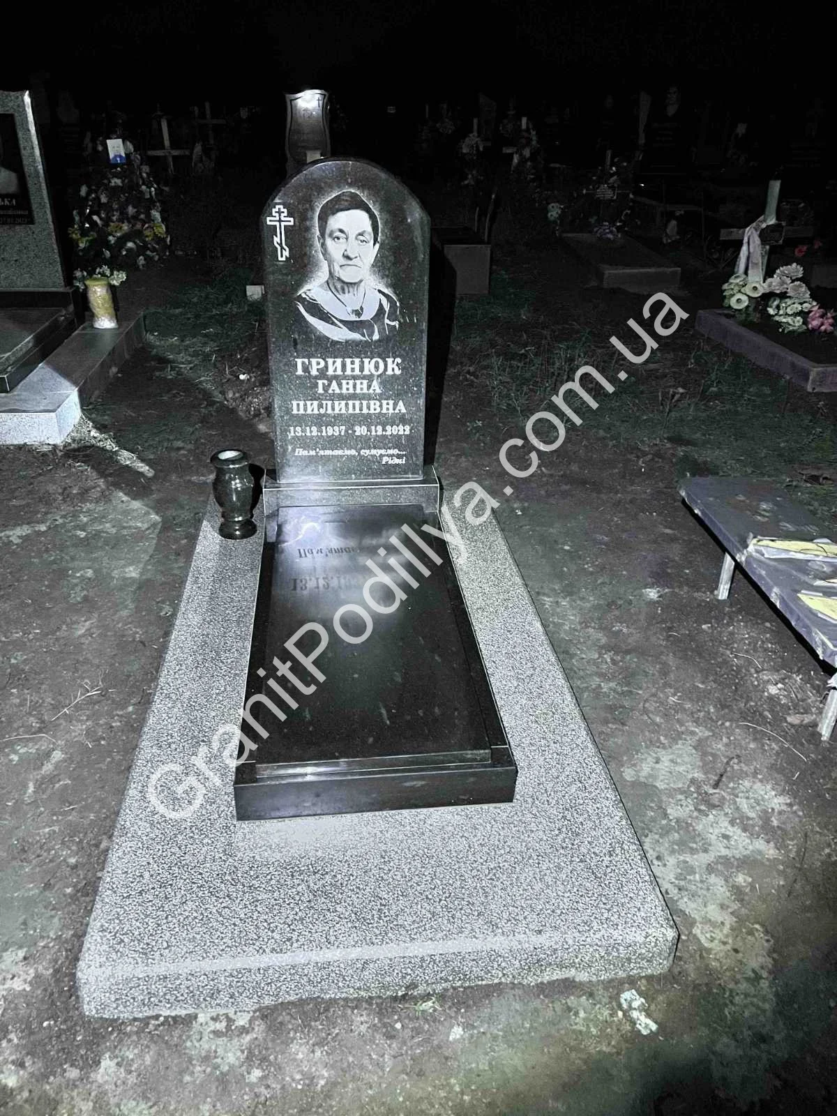 Подвійний пам'ятник з граніту - Кам'янець-Подільський | GranitPodillya